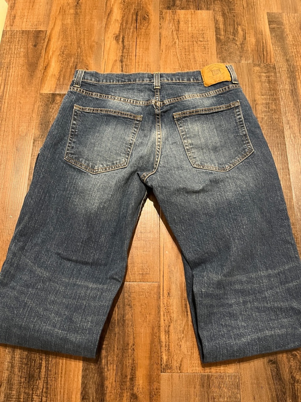 True Craft Dark Blue Relaxed Men’s Jeans with Back Pockets
32 x 34